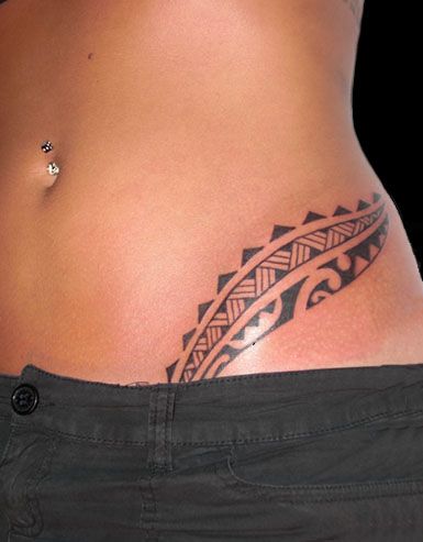 Tahitian Tattoo, Polynesian Tattoos Women, Tattoos To Cover Scars, Bauch Tattoos, Belly Tattoos, Polynesian Tattoo Designs, Maori Tattoo Designs, Hip Tattoos Women, Red Ink Tattoos