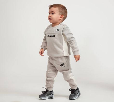 Nike Tracksuit, Kid Swag, Branded Outfits, Nike Brand, Track Suit, Ankle Pants, Kids Boys, Nike Air, Tommy Hilfiger