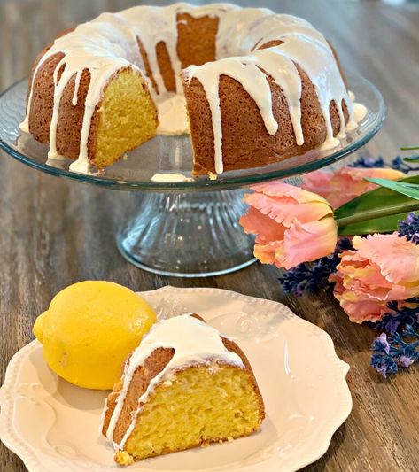 5 Ingredient Lemon Cake - The Cookin Chicks Mini Lemon Bundt Cakes, Moist Lemon Pound Cake, Perfect Cake Recipe, Lemon Bundt Cake Recipe, Lemon Pound Cake Recipe, Glaze For Cake, Bundt Cake Recipe, Lemon Bundt Cake, Lemon Icing