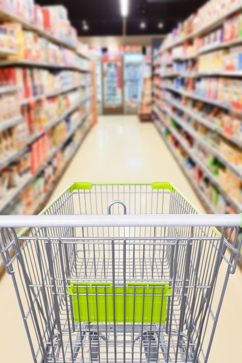 Grocery cart in grocery store aisle Food Justice, Metabolic Disorders, Popular Food, Food Insecurity, Food Projects, School Of Medicine, Growing Food, Desert Recipes, Popular Recipes