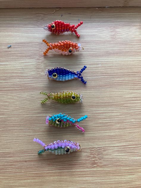 Cute little handmade beaded fish for living your mermaid core dreams!! I love making these. You can order what you see or message me your colour preference! Can either be bought with an attachment to add to a necklace or with a keyring for hanging on your bag 🥰🐠 Beaded Fish Pattern, Beaded Fish, Mermaid Core, Bead Creations, Beaded Hair Clips, Fish Beads, Fish Pattern, Fish Pendant, Fish Patterns