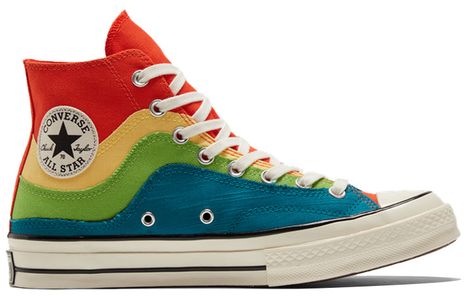 The Chuck Taylor All Star 1970s 'The Great Outdoors' is a shoe that pays homage to nature with its layered design. It features a canvas upper in Bright Poppy, overlaid with peach-colored ripstop, lime green twill canvas and teal slub canvas. The different colors represent the interaction between water and land at different temperatures. The shoes are completed with recycled laces and a white rubber midsole. Rainbow Shoes, Converse Style, Converse Chuck 70, Black Gums, Colorful Shoes, Chuck 70, Layered Design, Converse Chuck Taylor All Star, Chuck Taylor All Star