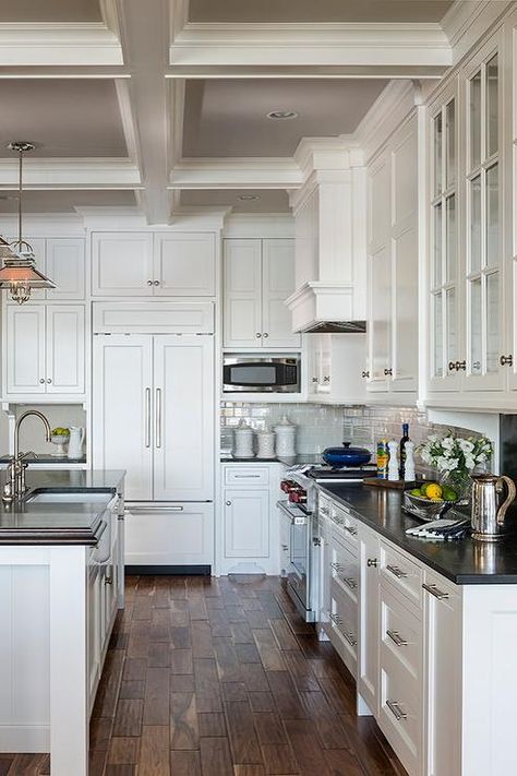 Cottage kitchen features a coffered ceiling with coffers painted grey lined with The Urban Electric Co. Island Backsplash, Slab Backsplash, Dark Island, Nice Kitchen, Marble Island, Walnut Kitchen, Shingle Style Homes, Wood Island, Two Tone Kitchen