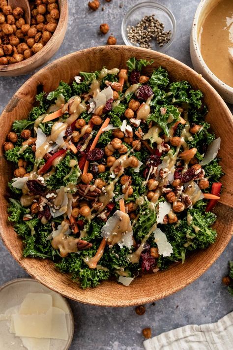 Kale Salad With Lemon Tahini Dressing Lemon Tahini Salad, Chickpea Kale Salad, Roasted Chickpea Salad, Df Recipes, Christmas Salad Recipes, Recipe With Lemon, Healthy Veggie, Lemon Tahini Dressing, Kale Salad Recipes