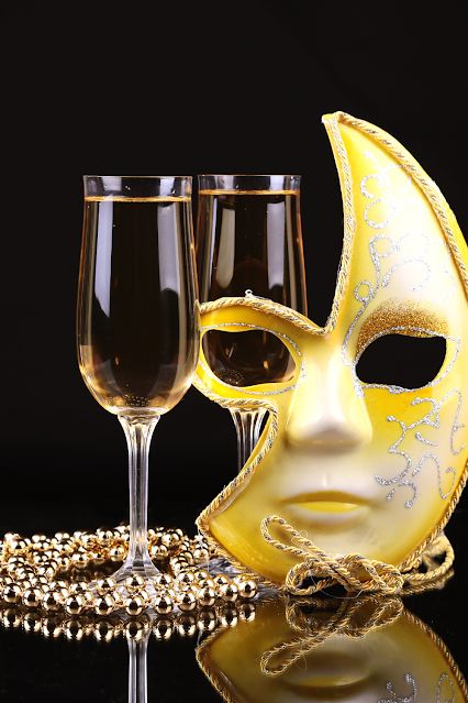 Masquerade Party Ideas: How to Host an Unforgettable Night | Our Good Life Masquerade Dinner Party Ideas, Masquerade Party Food Ideas, Masquerade Party Ideas, Halloween Masquerade Party, Halloween Party Treats, Masquerade Theme, Mysterious Events, Halloween Treats For Kids, Halloween Treats Easy