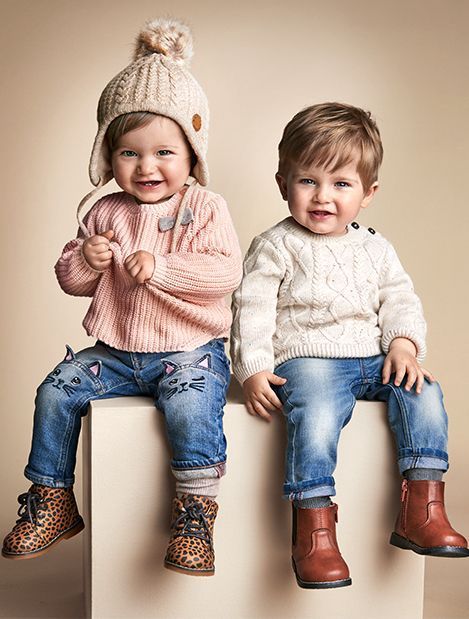 One Direction Boys (including Zayn) as parents #fanfiction #Fanfiction #amreading #books #wattpad Boy Girl Twin Outfits, Twin Baby Clothes, Twin Baby Boys, Outfit Photography, Twin Toddlers, Girls Closet, Boy Girl Twins, Baby Boy Tops, Twins Baby