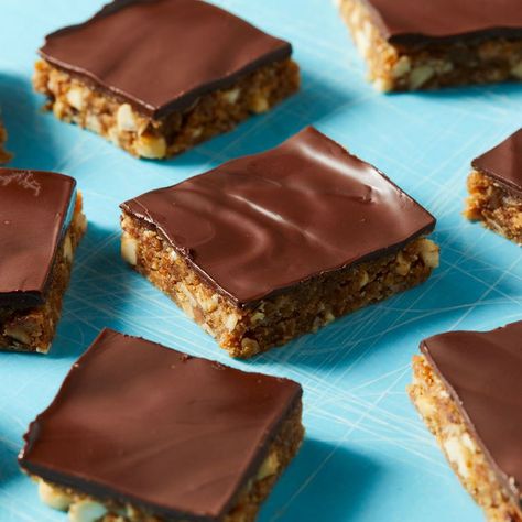 Chocolate-Peanut Butter Energy Bars Easy Breakfast Brunch, Healthy Snack Bars, Dessert Smoothie, Lunch Appetizers, Grocery Foods, Healthy Eating For Kids, Quick And Easy Breakfast, Energy Bars, Granola Bars