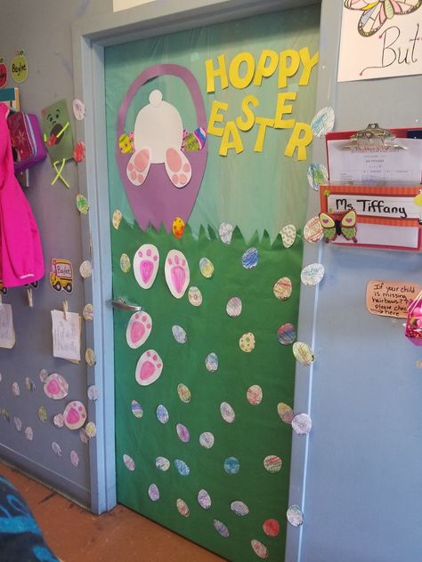 Easter Classroom Door Designs, Easter Egg Door Decorations Classroom, Easter Decor Classroom, Easter Cubicle Decorations, Easter Wall Decorations For School, Spring Easter Door Decorations Classroom, Easter Daycare Door Ideas, Easter Door Decorations Classroom Preschool, Easter School Decorations