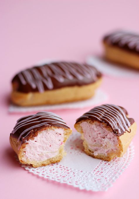 Valentines Eclairs, Eclair Filling Ideas, Chocolate Cream Puff Filling, Strawberry Eclairs, Strawberry Eclair, Homemade Cream Puffs, Pastry Cream Filling, Eclair Recipe, Creative Dessert Recipes