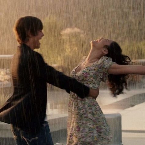 Kiss Under The Rain Aesthetic, Dancing In Rain Aesthetic, Slow Dancing Aesthetic, Bf Core, Music Diary, Couple In Rain, Couple Dancing Aesthetic, Troy And Gabriella, High School Musical 3