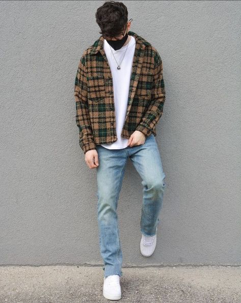 Mens Clothing Styles Flannel, Light Blue Jeans Outfit Men Street Style, Flannel Over Hoodie Outfit Guy, Mens Flannel Outfit, Style Light Blue Jeans, Blue Jeans Outfits, Flannel Outfits Men Streetwear, Blue Jeans Outfit Men, Flannel Outfits Men