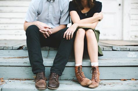 Photo Sitting Side By Side, Camping Photography, Photo Couple, Paros, Couple Shoot, Boyfriend Girlfriend, Two People, Couples Photoshoot, Side By Side