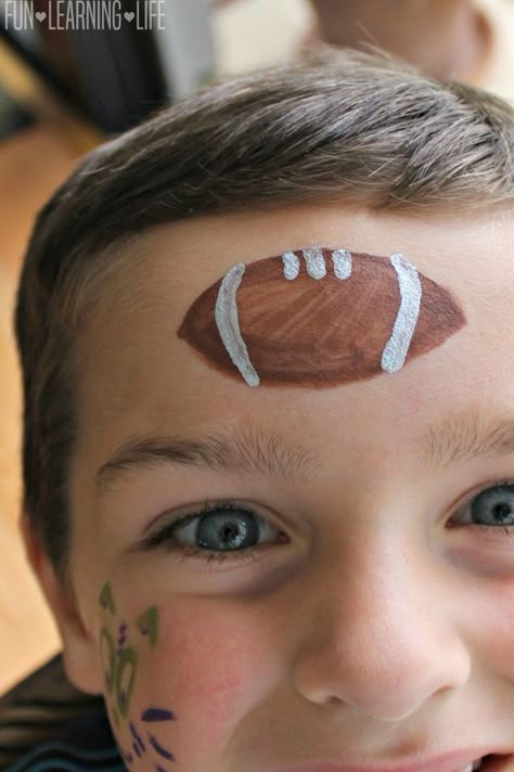 Easiest Face Paint Designs, Cheek Art Halloween, Quick And Easy Face Painting For Kids, Easy Cute Face Painting, Football Face Painting Ideas, Face Painting Halloween Easy, Super Easy Face Paint, Easy Kid Face Painting Ideas, Sports Face Paint Ideas