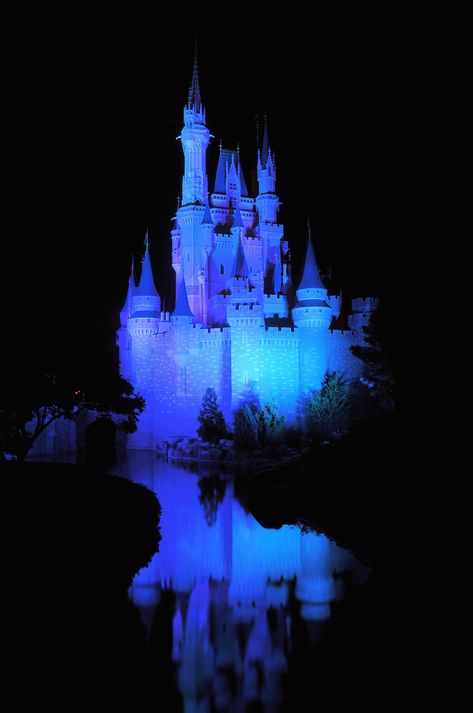 Disney Background, Disney Nerd, Disney Vacation Club, Cinderella Castle, Pinturas Disney, Disney Castle, Disney Life, Happiest Place On Earth, Beautiful Picture