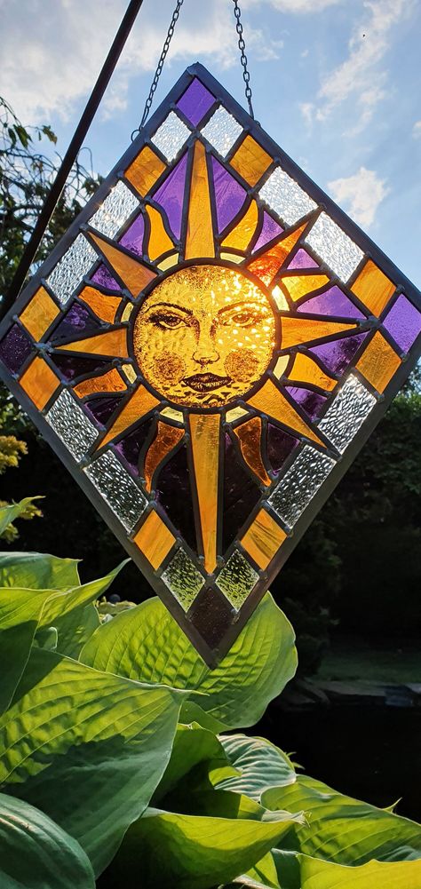 Celestial Stained Glass Window, Stained Glass Painting Designs, Fun Stained Glass Ideas, Sun Stained Glass Art, Sun Stained Glass Pattern, Stained Glass Windows Art, Hanging Stained Glass Panels, Stained Glass Window Tattoo, Art Deco Stained Glass Window