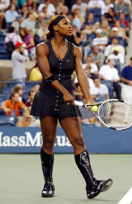 Serena Williams Serena Williams Outfit, Serena Style, Womens Tennis Fashion, Nike Dress, Serena Williams Tennis, Boot Sneakers, Venus And Serena Williams, Williams Tennis, Tennis Outfits