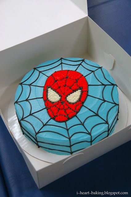 i heart baking!: spiderman birthday cake Dort Spiderman, Spiderman Torte, Lincoln Clay, Spiderman Cookies, Spider Cake, Spiderman Birthday Cake, Spiderman Theme, Spiderman Birthday Party, Superhero Cake