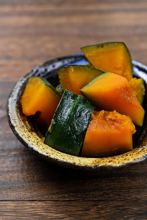 Kabocha Squash Recipe, Japanese Side Dish, Cooking Pumpkin, Kabocha Squash, Cooking Dishes, Sweet Pumpkin, Japanese Cooking, Japanese Dishes, Squash Recipes