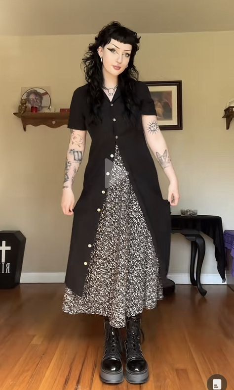 90s Modern Fashion, Alternative Church Outfits, Whimsigoth Outfits Summer, Modest Alt Outfits, Casual Goth Outfits Summer, Transfemme Fashion, Summer Outfits Alt, 70s Goth, Soft Emo