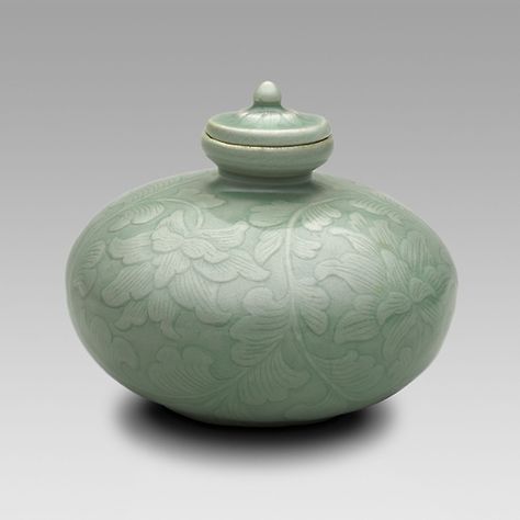 Korean Art | The Art Institute of Chicago Goryeo Dynasty, Korean Pottery, Celadon Ceramics, Ceramic Texture, Ancient Pottery, Art Asiatique, The Art Institute Of Chicago, Chinese Pottery, Glaze Ceramics