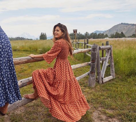 CHRISTY DAWN on Instagram: “She’s here! The Basil Dress in Tikka Block (plus 2 more dresses) just released today at 10am PST 👏🏽👏🏽🧡” Boho Style Long Dresses, Style Long Dress, Boho Fashion Winter, Stile Boho Chic, Boho Mode, Stil Boho, Estilo Hippie, Cottagecore Fashion, Vintage Boho Fashion