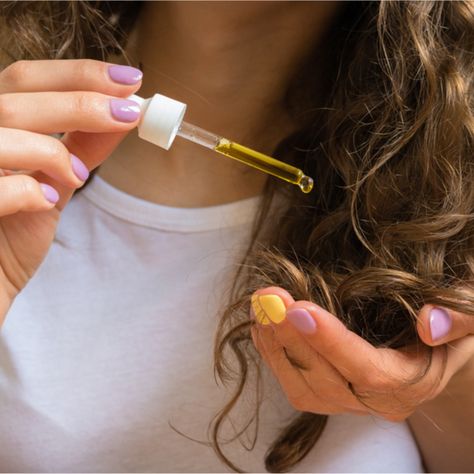 Discover the best oil for promoting healthy hair growth from the root, only on SheFinds. Patchouli Essential Oil Uses, Ard Buffet, Best Hair Oil, Patchouli Essential Oil, Essential Oils For Hair, Essential Oil Benefits, Promote Healthy Hair Growth, Stimulate Hair Growth, Oil Benefits