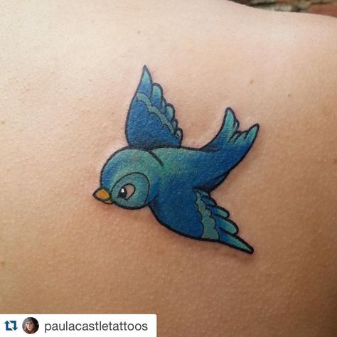 Cinderella blue birds                                                       …paint idea for chervrolet Blue Bird Tattoo, Cinderella Tattoo, Disney Birds, Bird Shoulder Tattoos, Bird Tattoo Men, Bluebird Tattoo, Cinderella Blue, Tattoo Bird, Disney Brave