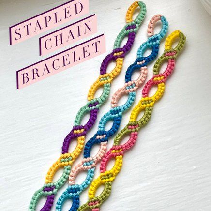 Normal pattern #143631 variation #285358 | BraceletBook Micro Macrame Bracelet Patterns, Bracelet Normal Patterns, Chain Friendship Bracelet, Diy Bracelets With String, Cool Friendship Bracelets, String Bracelet Patterns, Diy Jewelry Making Tutorials, Macrame Bracelet Tutorial, Cute Friendship Bracelets