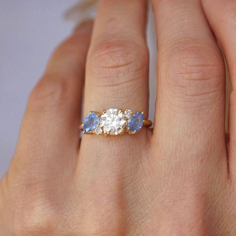 Cornflower Blue Engagement Ring, Cornflower Sapphire Ring, Cornflower Blue Sapphire Ring, Trio Engagement Ring, Cornflower Sapphire, Blue Engagement Ring, Trio Ring, Pear Shaped Ring, Jewelry Girl