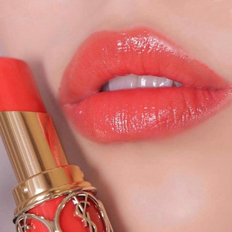 5 best coral lipstick shades for summer | BeauUp.com Orange Pink Lipstick, Peach Colour Lipstick, Coral Lip Color, Peach Coral Makeup Look, Coral Lipstick Makeup Looks, Peach Lipstick Makeup, Best Coral Lipstick, Peach Lipstick Shades, Mac Coral Lipstick