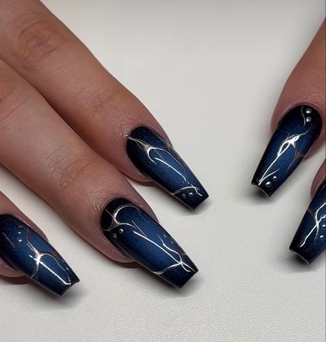 Trendy Blue Nails, Black And Blue Nails, Blue And Silver Nails, Concert Nails, Dark Blue Nails, Blue Gel Nails, Top Makeup, Airbrush Nails, Blue Acrylic Nails