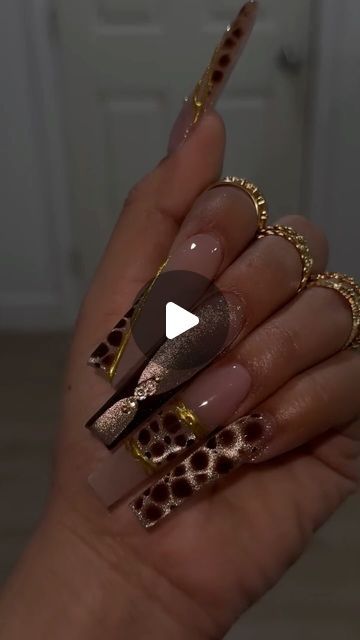 🤍𝐋𝐚𝐬 𝐕𝐞𝐠𝐚𝐬🤍NAILZVAL LLC on Instagram: "Using v-002 from my jelly collection 
3D transparent gel for the gold lines 
Cat eye 25
Diamond topcoat 🤎
All from @nailzvalshop" Tiger Nails Designs, Cat Eye Acrylic Nails, Fall Cat Eye Nails, Tiger Nails, Fall Cats, Waste Of Time, Cat Eye Nails, Gold Line, Nail Designs Spring