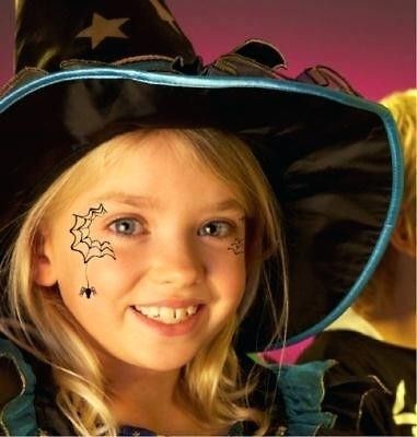 Kids Witch Makeup, Dress Trick, Childrens Halloween Party, Halloween Makeup For Kids, Halloween Makeup Witch, Black Spiders, Spooky Ideas, Spiders Web, Party Eyes