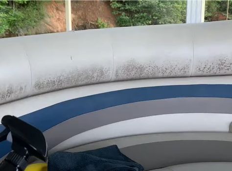 Cleaning Vinyl Boat Seats, Boat Cleaner Diy, Cleaning Boat Vinyl, How To Clean Boat Seats, How To Clean Vinyl Boat Seats, Cleaning Boat Seats, Boat Cleaning Hacks, Boat Seats Diy Ideas, Pontoon Boat Makeover Diy