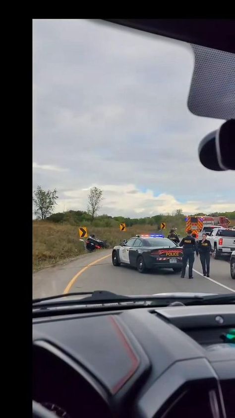 BMW upside down. Take turny too quickly. #accident #bmw #401 #410 #403 #sharpbend #writeoff #noonedied #slowdown #opp #police #1stresponders #greatjob #backup #BeYourZen Fedex Accident Truck, Fedex Car Got Accident, Car Delivery Pictures, Fedex Accident, Fedex Video, Oil And Gas Industry Wallpaper, Trucks For Sell, Flight Take Off, Hospital Room Snapchat Stories