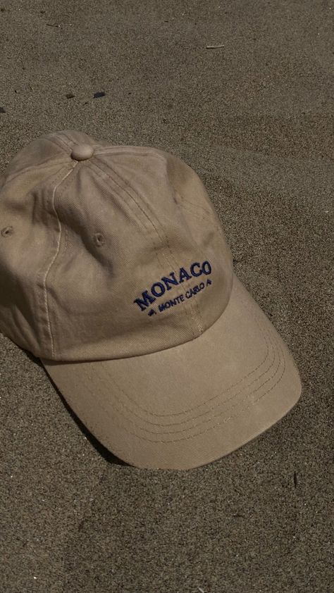 Monaco cap, beige, summer inspo man, summer fits man Beige Aesthetic Vintage, Cap Outfit Men, Cap Aesthetic, Summer Fits Men, Beige Cap, Cap Store, Cap Outfit, Belly Bandit, Summer Inspo