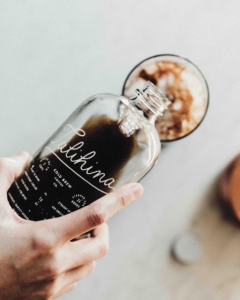 Coffee Shoot, Iphone Food Photography, Shoot Moodboard, Coffee Lifestyle, Cold Brew At Home, Photography Coffee, Coffee Shop Photography, Coffee Shot, Bottle Design Packaging