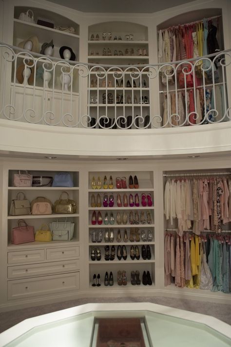 Pin for Later: Scream Queens Pictures: Ariana Grande and Emma Roberts Are Sorority Royalty  Oh . . . my goodness. Organized Closet, Dream Closet Design, Dream Closets, غرفة ملابس, Closet Goals, Scream Queens, Room Closet, Closet Inspiration, Dream House Interior