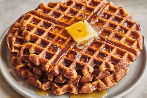 Yam Recipes, Potato Waffle Recipe, Good Sweet Potato Recipe, Canning Sweet Potatoes, Potato Waffles, Sweet Potato Waffles, How To Make Waffles, Waffles Recipe, Cooking Sweet Potatoes