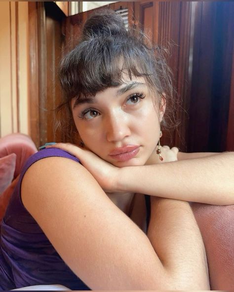 rowan blanchard Charli Damelio Photos, Rowan Blanchard, Young Avengers, My Queen, Aesthetic People, Jairzinho, Minimalist Outfit, Spring Outfit, Pretty People