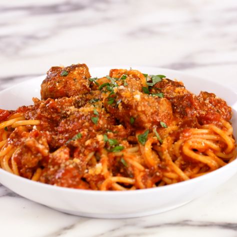 Raos Meatballs Recipe, Raos Pasta Recipe, Raos Recipes, Raos Spaghetti, Raos Marinara Recipe, Rao Meatball Recipe, Raos Meatballs, Spaghetti Dishes, Regular Meals