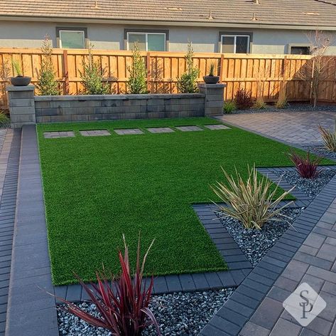 Our designers always amaze us with their creativity! 🤩 🏡 Landscaping Square Backyard, Brick And Turf Backyard, New Build Backyard Ideas, Turf Front Yard Ideas, Rectangle Backyard Landscaping, Rectangle Backyard Ideas, Turf And Pavers, Backyard Walls, Backyard Concrete Patio Ideas