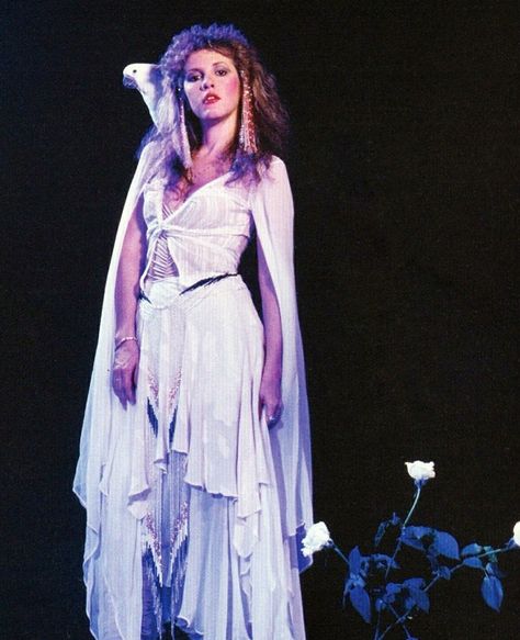 Stevie Stevie Nicks Costume, Stevie Nicks Bella Donna, Nick Young, Buckingham Nicks, Stevie Nicks Style, Stephanie Lynn, Stevie Nicks Fleetwood Mac, White Witch, Joan Jett