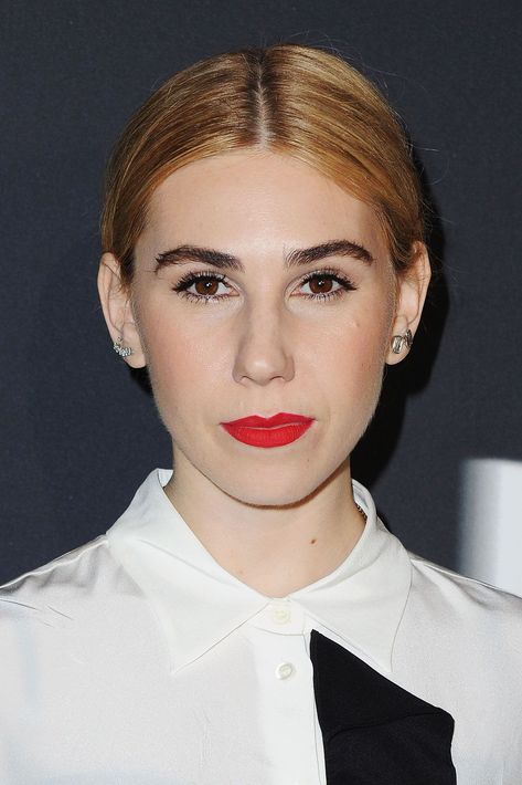 Black Hair Blonde Eyebrows, Hair With Dark Eyebrows, Blonde Hair With Dark Eyebrows, Super Blonde Hair, Blonde Hair Dark Eyebrows, Zosia Mamet, Eyebrow Trends, Hair Color Blonde Highlights, Blonde Eyebrows