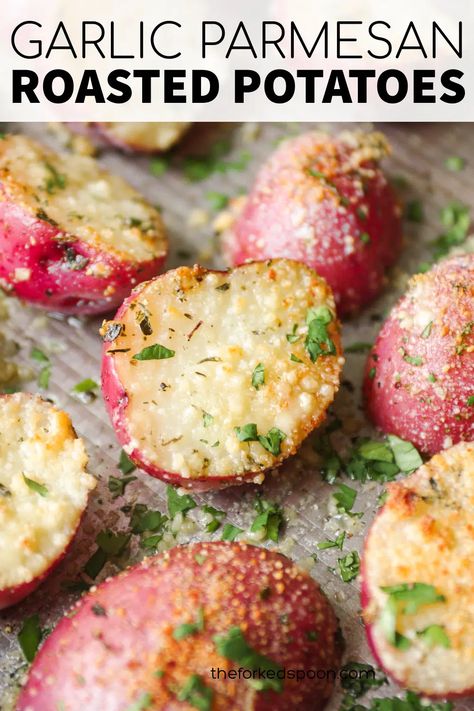 Garlic Parmesan Roasted Potatoes are roasted in the oven for crispy edges and tender, creamy centers. An easy and flavorful side dish made with mini red potatoes and seasoned with fresh garlic, dried herbs, butter, and parmesan cheese. Mini Red Potatoes, Red Potatoes Oven, Red Skin Potatoes Recipe, Rosemary Red Potatoes, Roasted Red Skin Potatoes, Roasted Baby Red Potatoes, Roasted Mini Potatoes, Garlic Parmesan Roasted Potatoes, Baked Red Potatoes