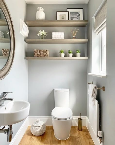 The Top 73 Small Powder Room Ideas - Interior Home and Design - Next Luxury Downstairs Toilet Ideas, Makeover Kamar Mandi, Small Bathroom Paint, Small Downstairs Toilet, Downstairs Wc, Toilette Design, Toilet Ideas, Toilet Room Decor, White Toilet