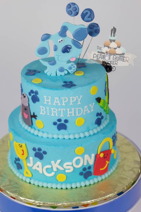 Blue's Clues Cake Blues Clues Birthday Centerpieces, Blues Clues Birthday Cake Ideas, Blues Clues Birthday Party Cake, Blue’s Clues Cake, Blues Clues Cake Ideas, Blue Clues Birthday Cake, Blues Clues Cake 1st Birthdays, Blues Clues Smash Cake, Blues Clues Cupcakes