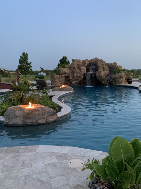 Pool With Rocks And Waterfall, Pool Grotto Waterfall, Pool With Rocks Around It, Waterfall Pool Ideas, Pool With Rocks, Waterfall Into Pool, Beach Entrance Pool, Pool Rock Waterfall, Pool With Waterfall