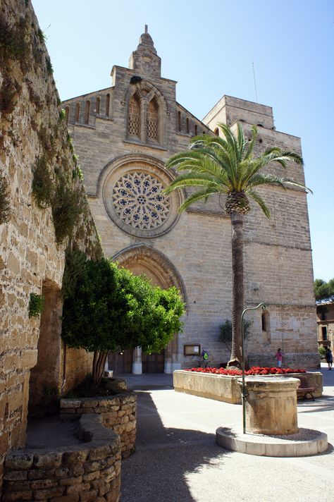 Alcudia Old Town, Puerto Pollensa, Mallorca Spain, Holiday Places, Balearic Islands, Majorca, Spain And Portugal, Menorca, Spain Travel