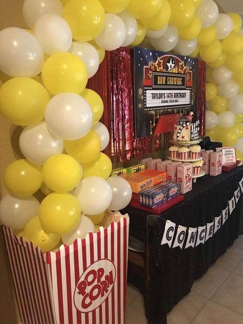 Movie Theater Party Ideas, Kids Movie Party, Movie Night Party Decorations, Movie Theatre Birthday Party, Movie Themed Birthday Party, Movie Theater Theme, Movie Theater Party, Birthday Movie Night, Movie Theme Birthday Party